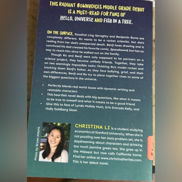 🐰 free with any purchase Clues to the Universe  Book - Picture 2 of 2